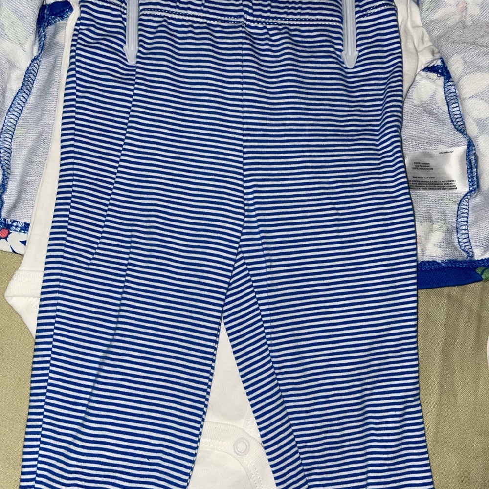 Carter's three piece set - Picture 3 of 3
